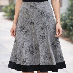 Ali Miles, size 4 fit and flare skirt, floral pattern, back zip, wide belt loops